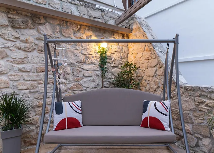 Silva Luxury House In Mires