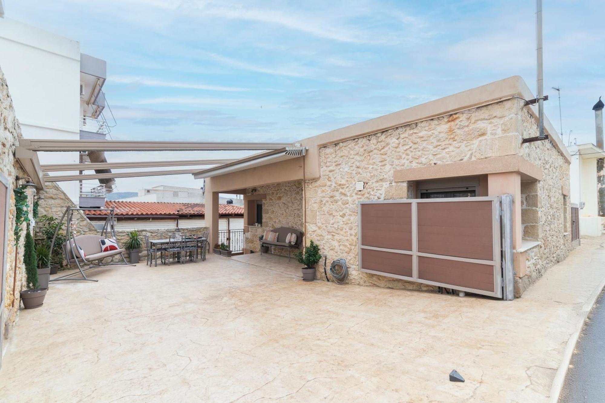 Silva Luxury House In Mires