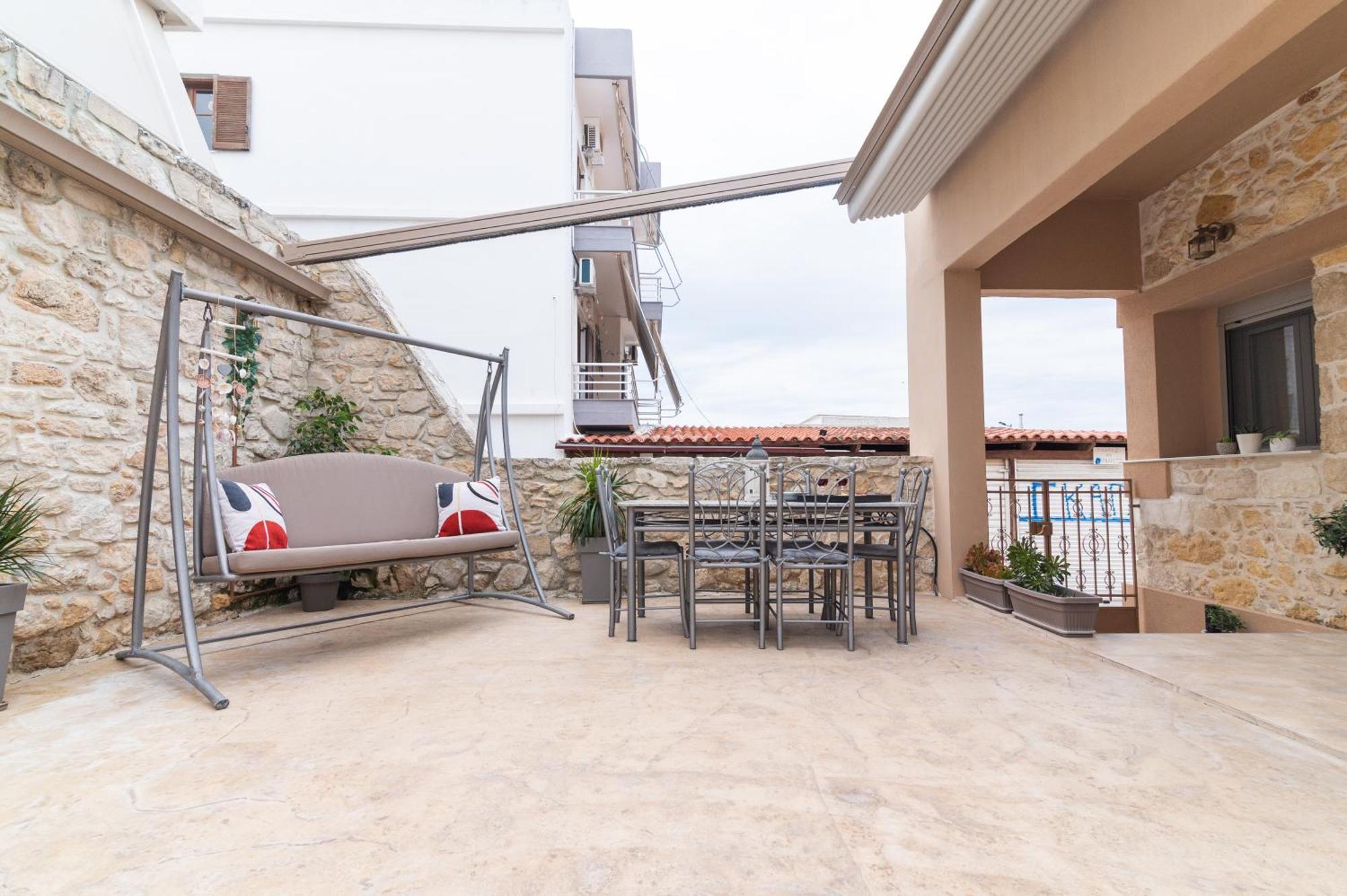 Silva Luxury House In Mires Hébergement de vacances Moírai