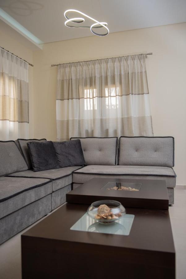 Silva Luxury House In Mires *