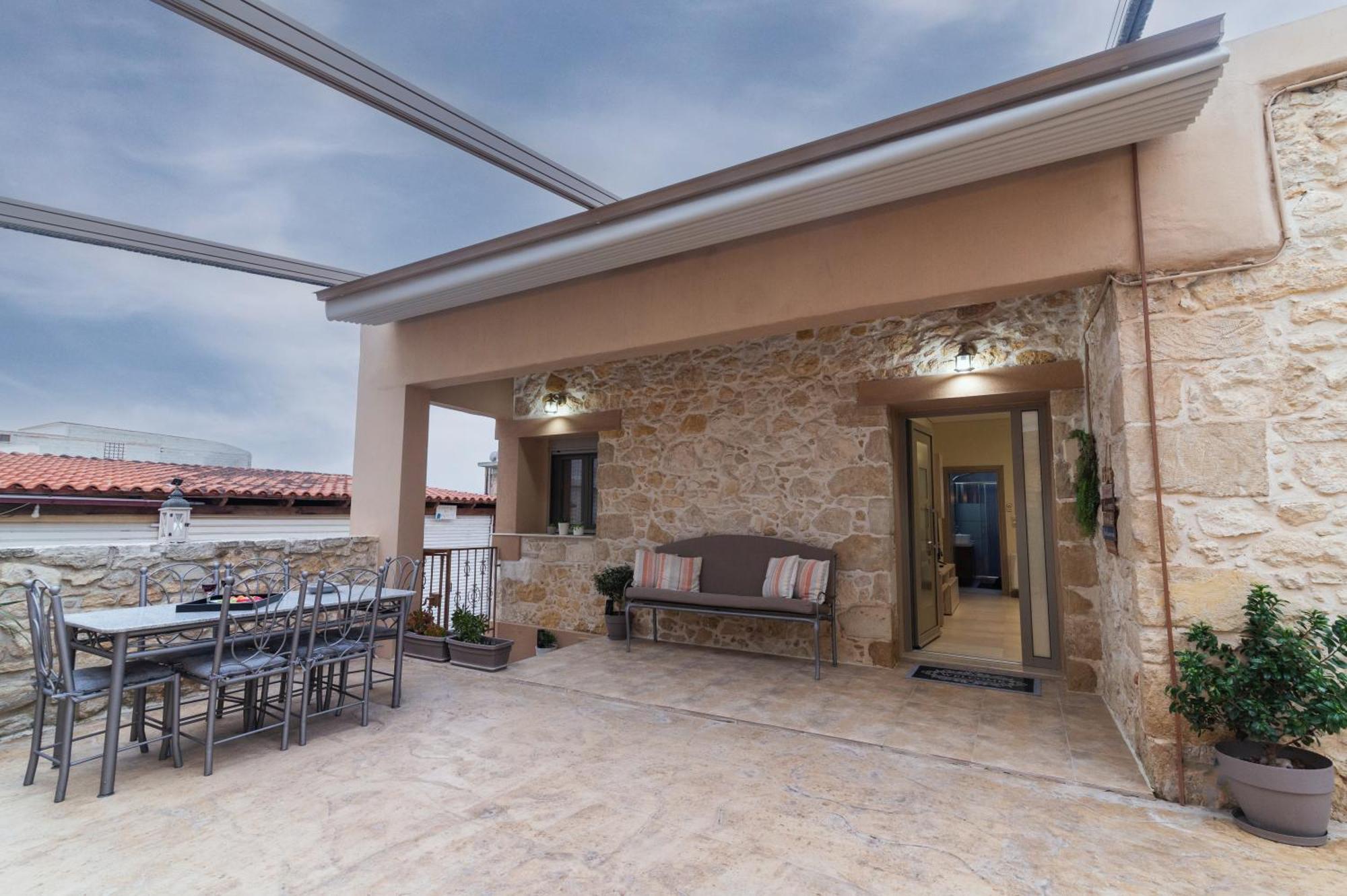 Dom wakacyjny Silva Luxury House In Mires *